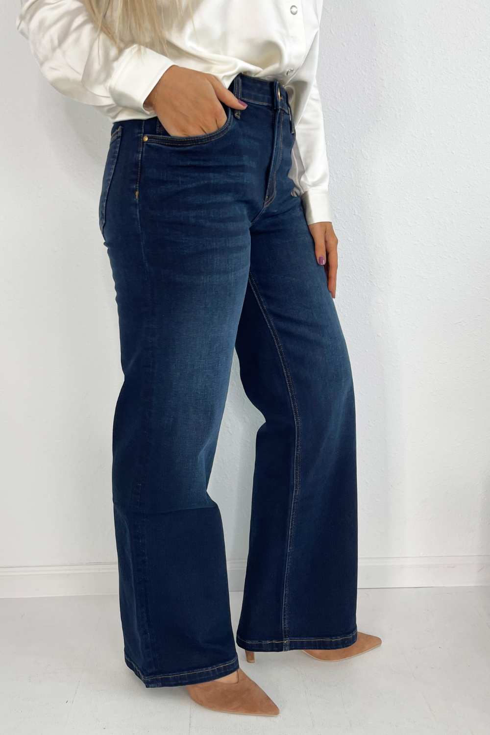 Jean High Rise Wide Leg Clean Hem