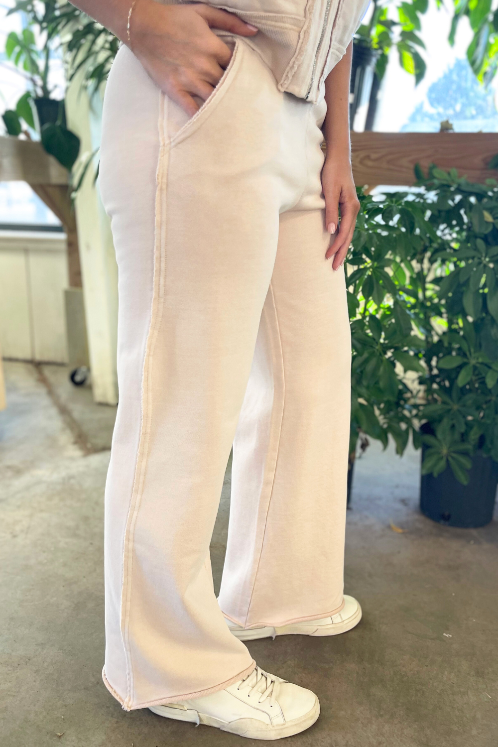 Elastic Waistband Wide Leg Pants