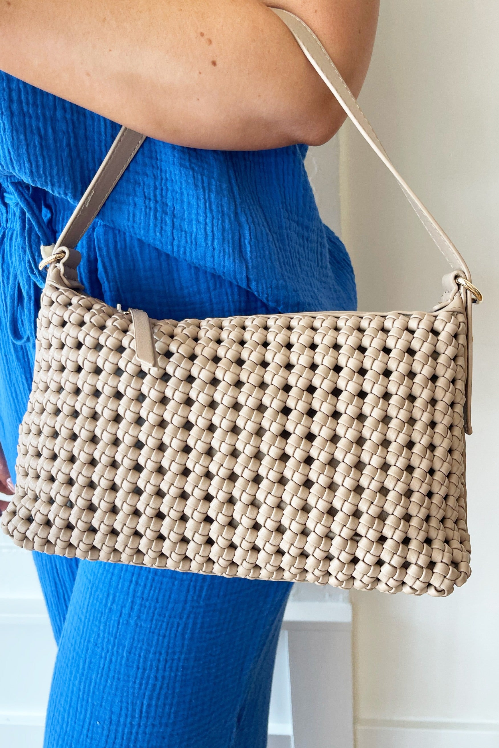 Dottie Knotted Crossbody